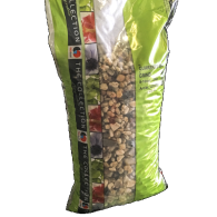 Wij bieden grind en split aan in verschillende verpakkingen: 25, 500, 750, 1000 en 1500 kg. Grind en split zijn kleine, steenachtige materialen die vaak worden gebruikt als decoratieve elementen in tuinen, opritten en paden. Grind en split zijn duurzaam en gemakkelijk te onderhouden, en kunnen in verschillende kleuren en maten worden geleverd. De keuze voor een bepaalde verpakking hangt af van de grootte van het project en de hoeveelheid grind of split die nodig is. Onze verschillende verpakkingsopties maken het mogelijk om aan de behoeften van elke klant te voldoen.

Voor een dikte van 4-5cm heeft u 75 kg per 1 m2 nodig.