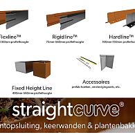 Cortenstaal is een type staal dat door de weersinvloeden een roestbruin uiterlijk krijgt. Gegalvaniseerd staal is voorzien van een laagje zink om roestvorming tegen te gaan. Beide materialen worden gebruikt voor kantopsluitingen in de tuin. Dit zijn metalen strips die langs de randen van een gazon of pad worden geplaatst om te voorkomen dat het gras of grind zich verspreidt naar andere delen van de tuin.
Het is een functionele en decoratieve manier om de tuin netjes af te bakenen. Kantopsluitingen zijn verkrijgbaar in verschillende lengtes en hoogtes, en kunnen worden gebogen om rondom bloemperken en borders te passen.