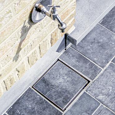 Aco Vloerput bluestone 20x20x19,5cm Zij-uitloop