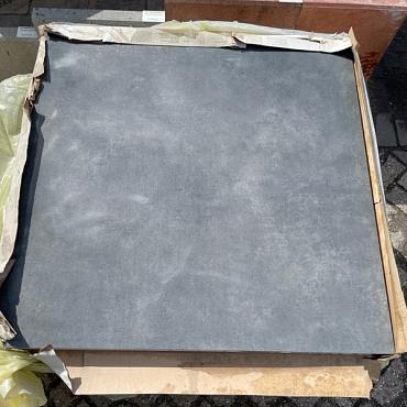 Keram. tegel MEG 90x90x3cm Amalfi Carbon (52)